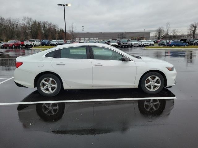 used 2016 Chevrolet Malibu car, priced at $9,482