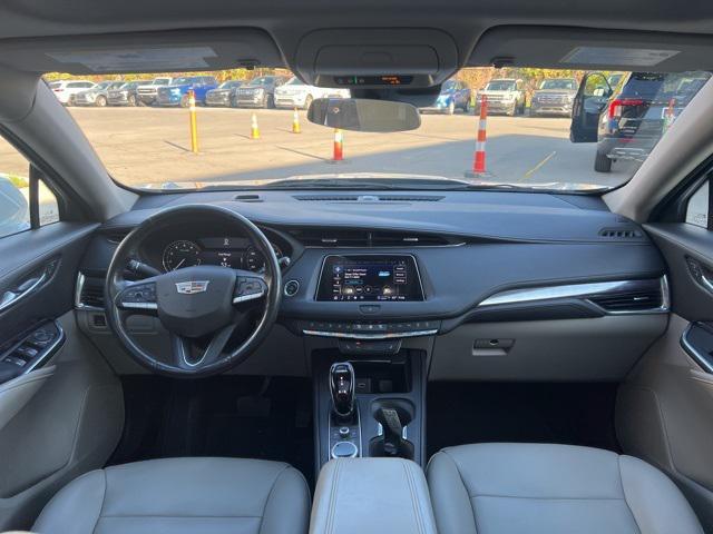 used 2022 Cadillac XT4 car, priced at $22,245