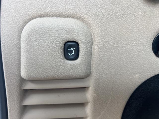 used 2018 Jeep Grand Cherokee car, priced at $16,645