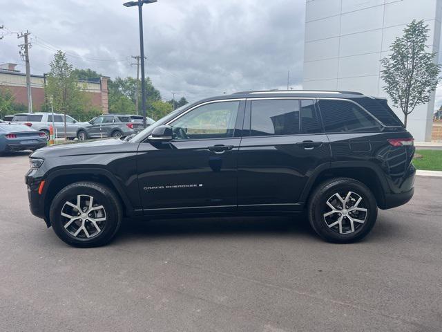 used 2023 Jeep Grand Cherokee car, priced at $34,306