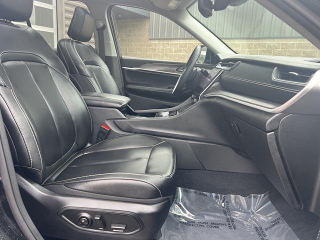 used 2023 Jeep Grand Cherokee car, priced at $34,306