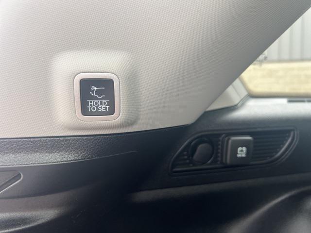 used 2023 Jeep Grand Cherokee car, priced at $34,306