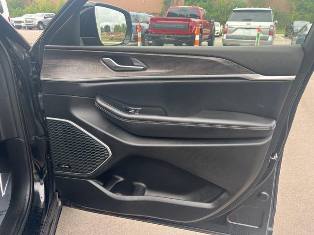 used 2023 Jeep Grand Cherokee car, priced at $34,306