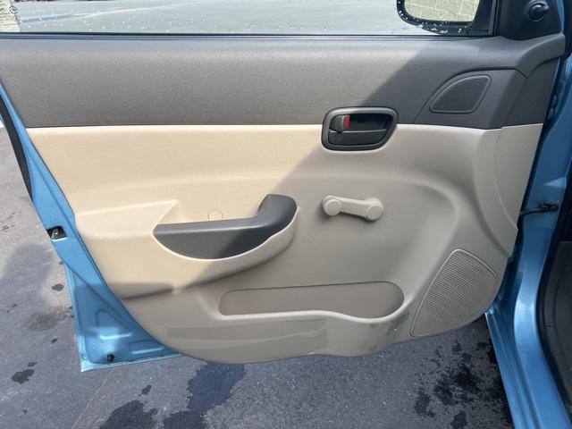used 2009 Hyundai Accent car, priced at $5,267