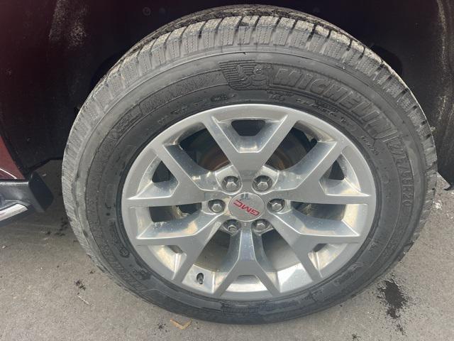 used 2019 GMC Yukon car, priced at $27,164