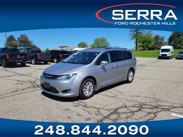 used 2017 Chrysler Pacifica car, priced at $10,374