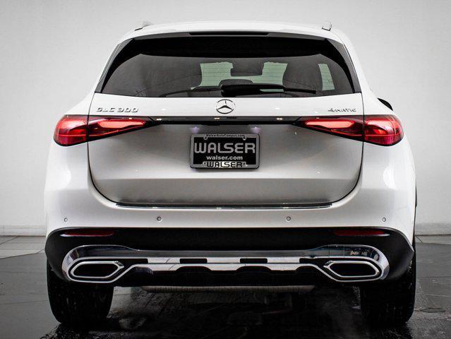 used 2024 Mercedes-Benz GLC 300 car