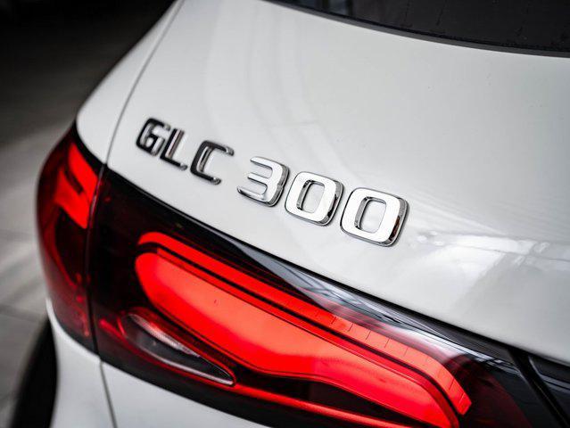 new 2024 Mercedes-Benz GLC 300 car, priced at $47,785