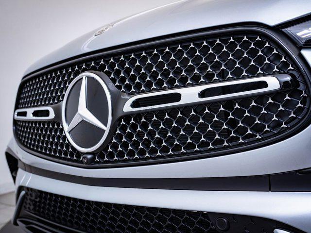 new 2025 Mercedes-Benz GLC 300 car, priced at $55,998