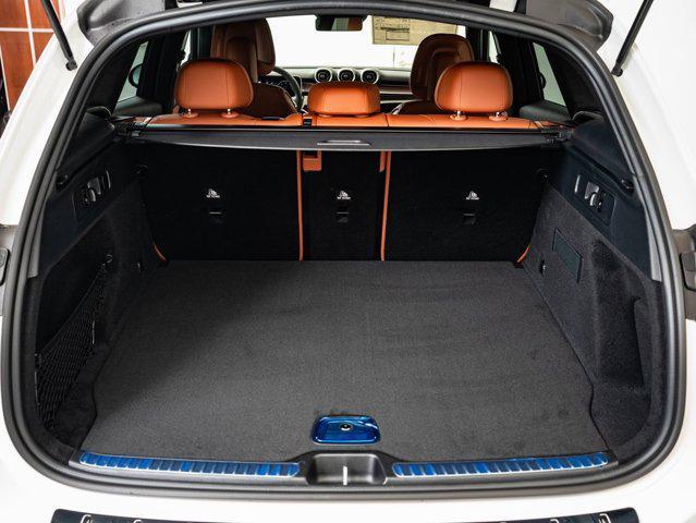 new 2025 Mercedes-Benz GLC 300 car, priced at $52,998