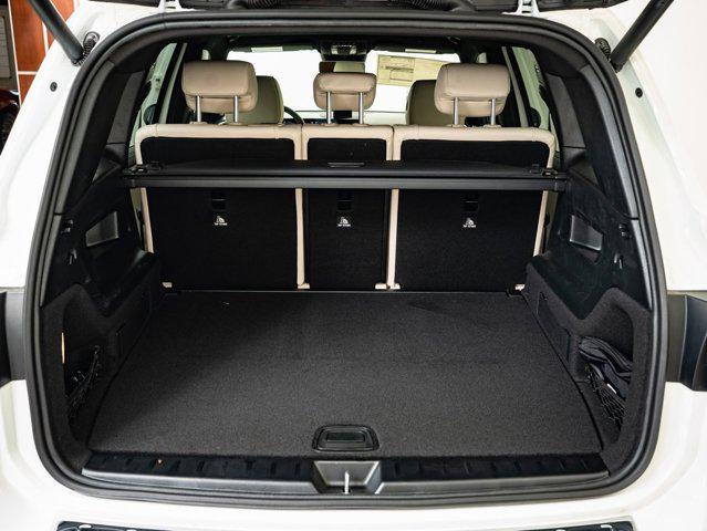 new 2025 Mercedes-Benz GLB 250 car, priced at $44,998