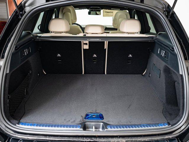 new 2025 Mercedes-Benz GLC 300 car, priced at $55,998
