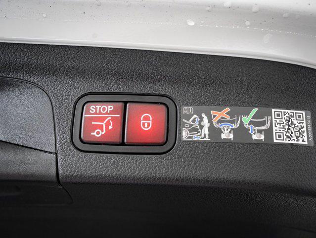 new 2026 Mercedes-Benz GLE 450 car, priced at $79,698