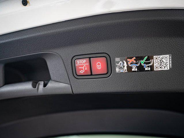 new 2026 Mercedes-Benz GLE 450 car, priced at $77,998