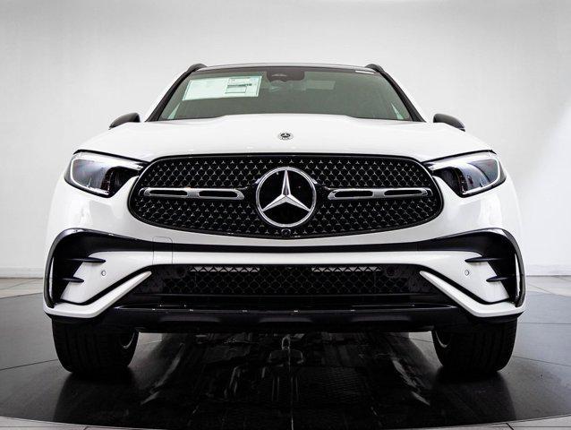 new 2025 Mercedes-Benz GLC 300 car, priced at $57,498