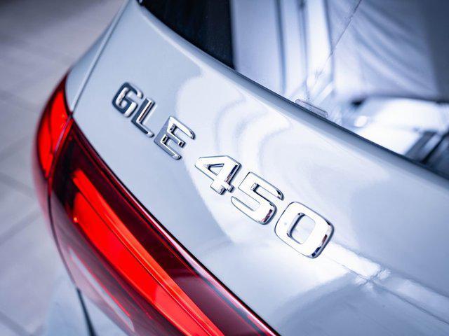 new 2025 Mercedes-Benz GLE 450 car, priced at $83,998