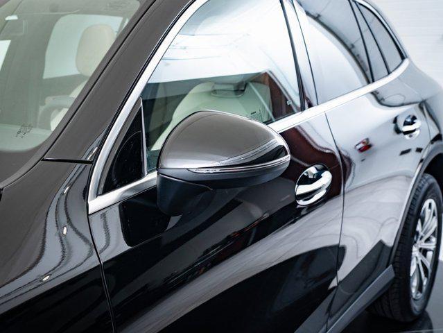 new 2025 Mercedes-Benz GLC 300 car, priced at $49,998