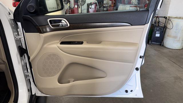 used 2017 Jeep Grand Cherokee car, priced at $17,927