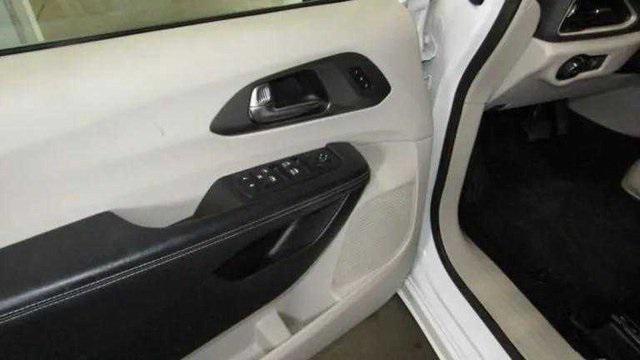 used 2023 Chrysler Pacifica car, priced at $23,980