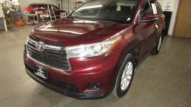 used 2015 Toyota Highlander car, priced at $17,857