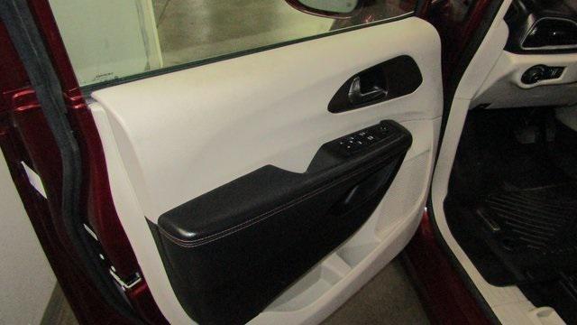 used 2019 Chrysler Pacifica car, priced at $15,980