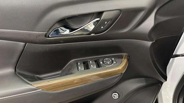 used 2023 GMC Acadia car, priced at $27,576