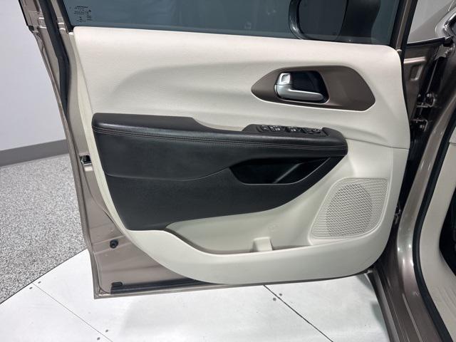 used 2017 Chrysler Pacifica car, priced at $17,915