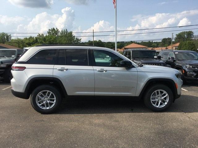 new 2024 Jeep Grand Cherokee car, priced at $36,861