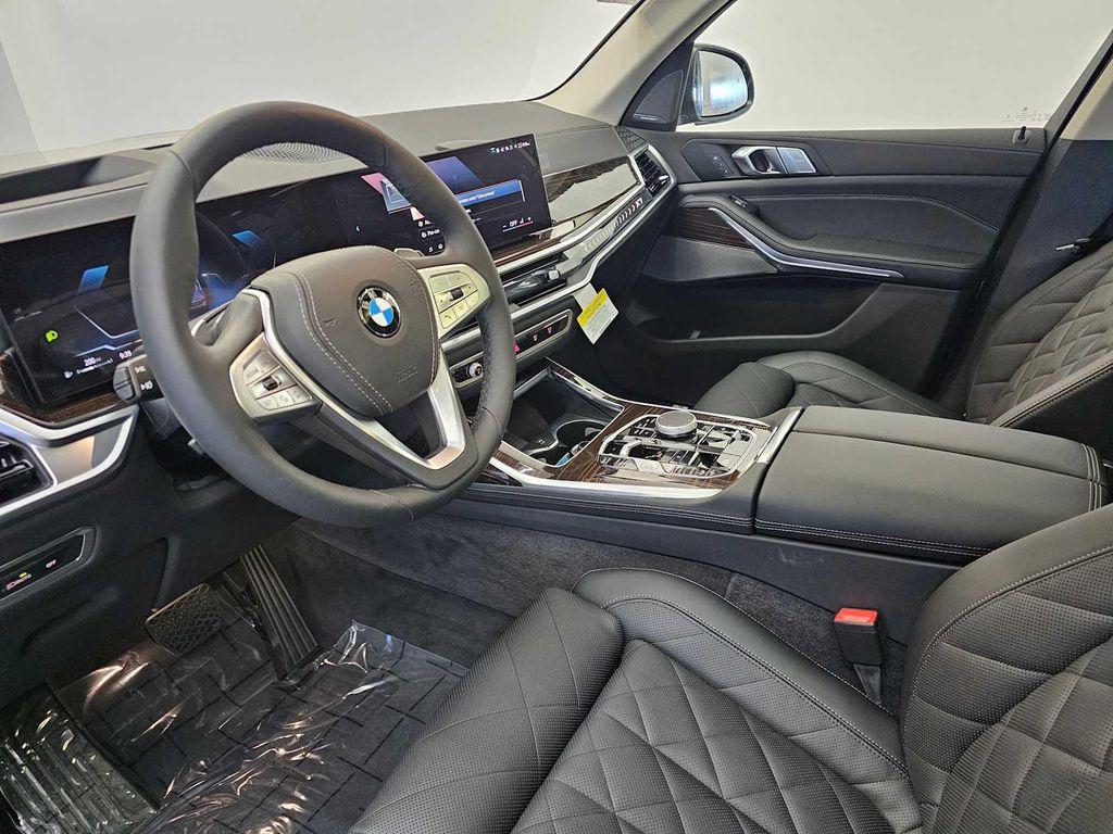 new 2026 BMW X7 car, priced at $93,954