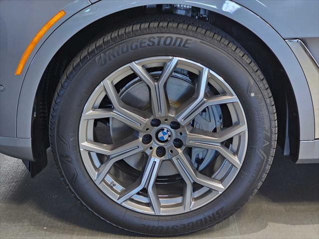 new 2026 BMW X7 car, priced at $94,853
