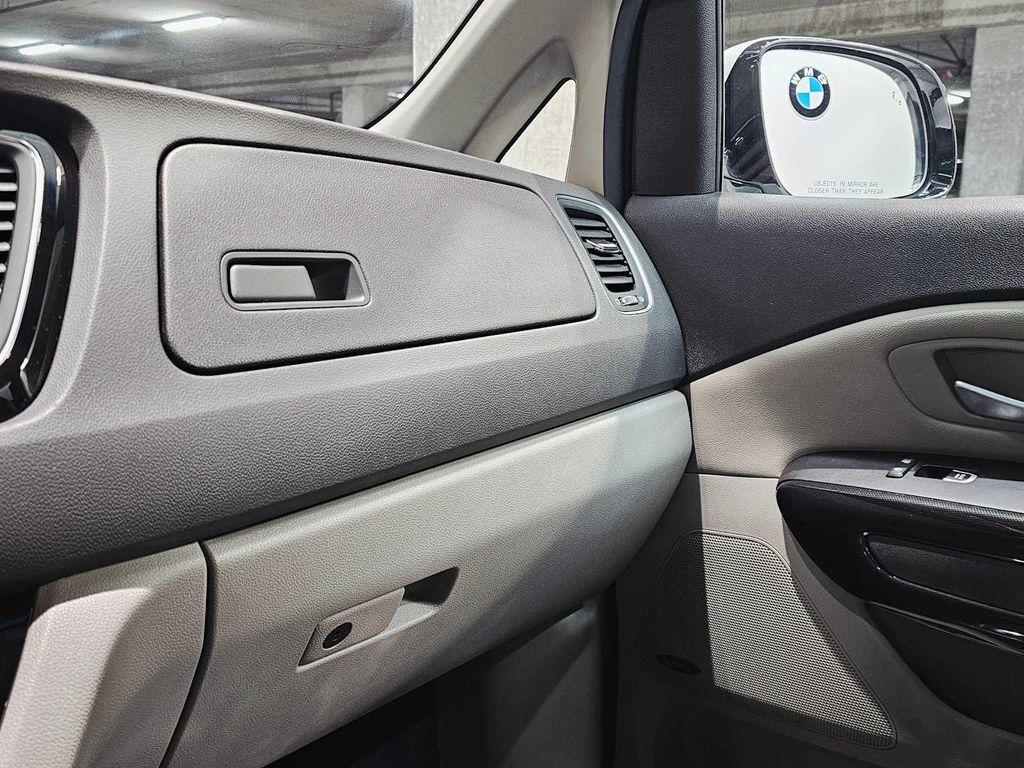 used 2015 Kia Sedona car, priced at $9,999