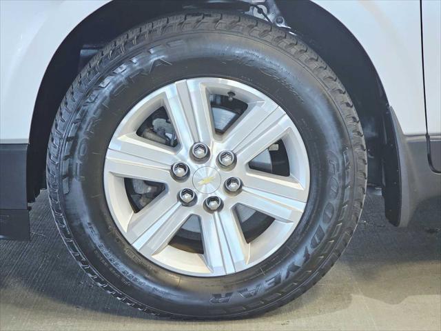 used 2014 Chevrolet Traverse car, priced at $10,999
