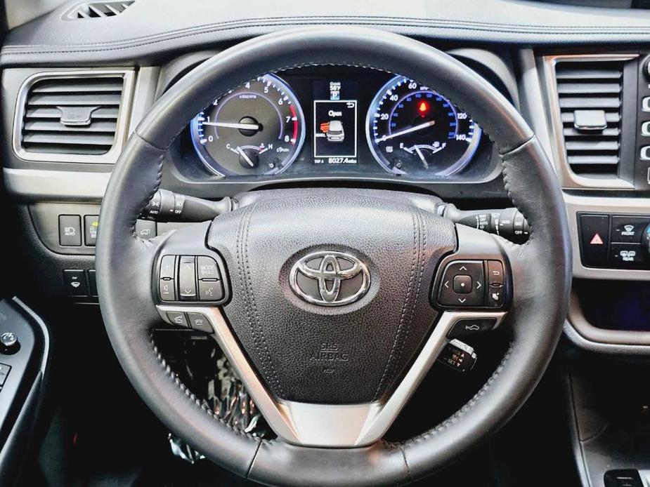 used 2016 Toyota Highlander car, priced at $24,999