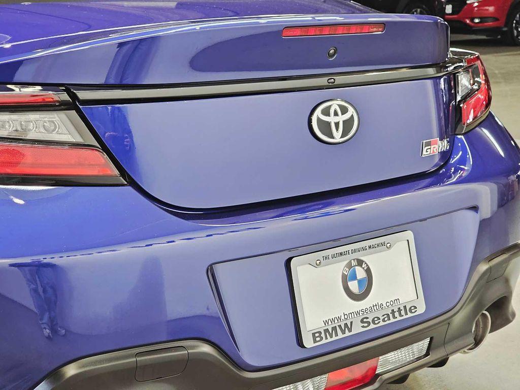 used 2023 Toyota GR86 car, priced at $29,999