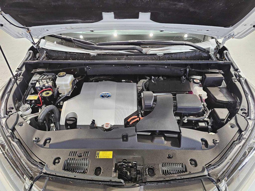 used 2019 Toyota Highlander Hybrid car, priced at $32,999