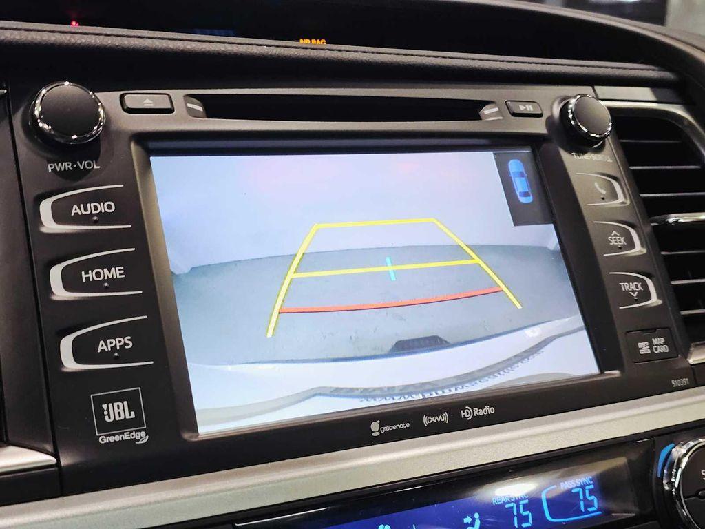 used 2019 Toyota Highlander Hybrid car, priced at $32,999