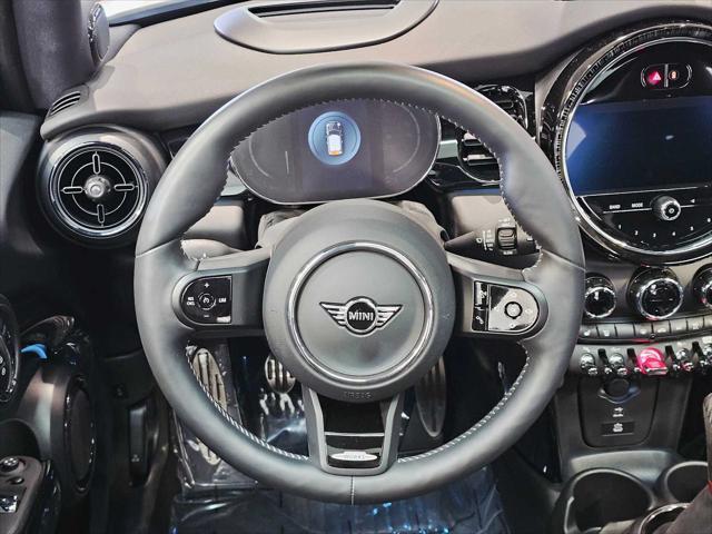 used 2023 MINI Hardtop car, priced at $35,999