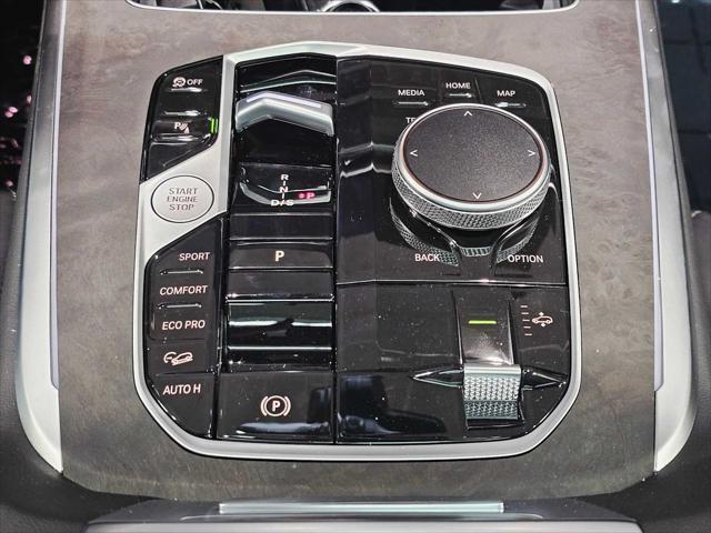 new 2026 BMW X7 car, priced at $101,063