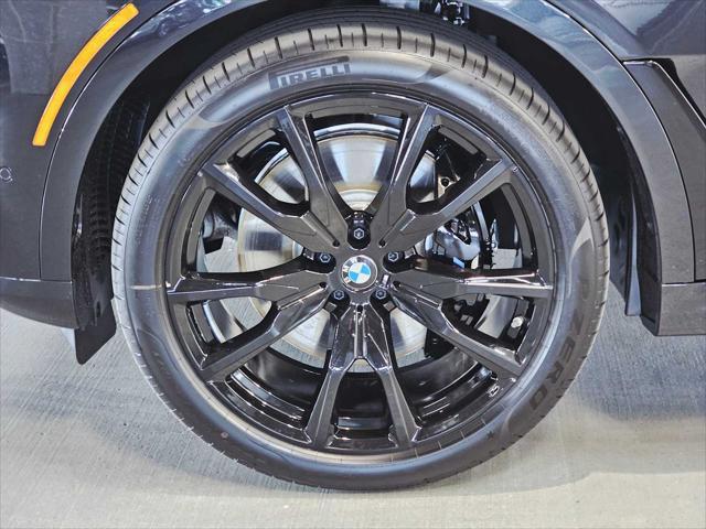 new 2026 BMW X7 car, priced at $101,063