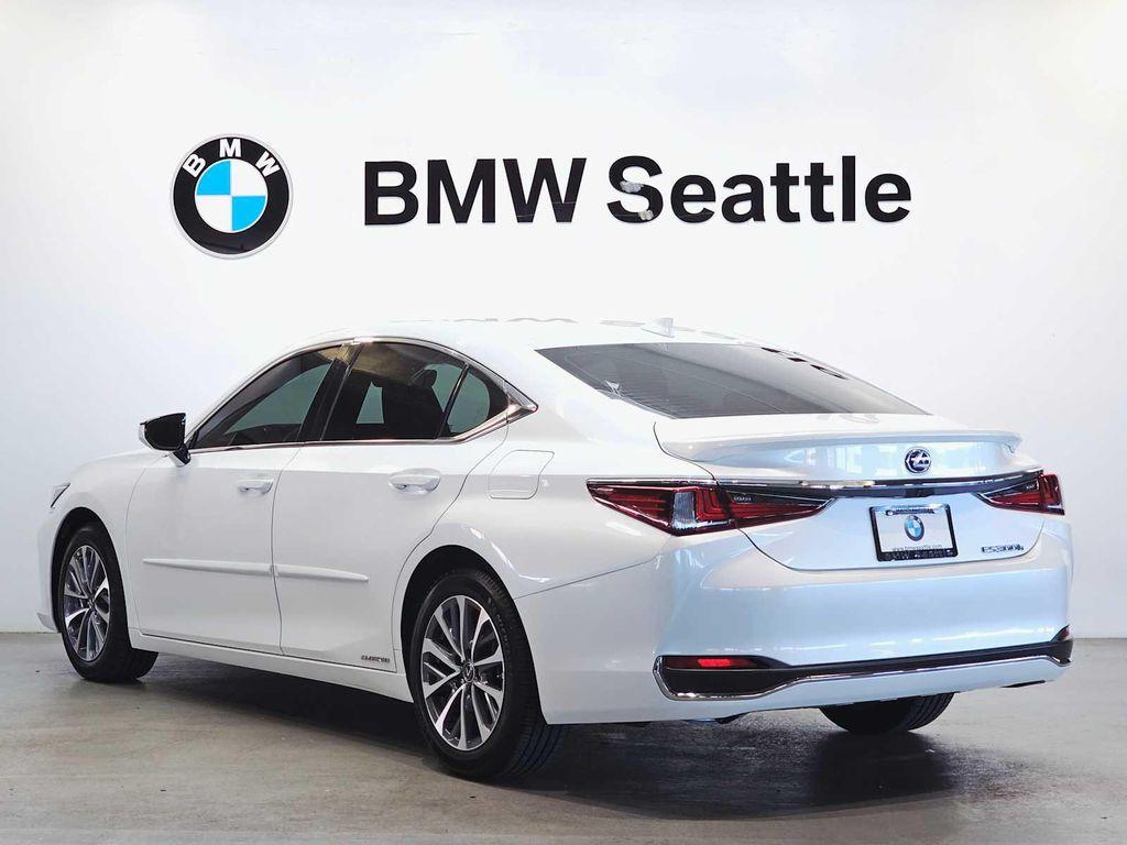used 2022 Lexus ES 300h car, priced at $32,888