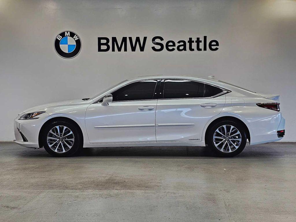 used 2022 Lexus ES 300h car, priced at $32,888