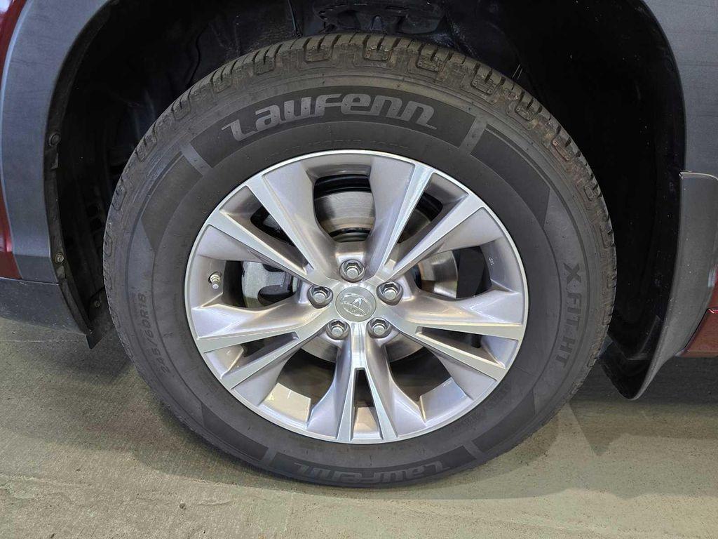 used 2015 Toyota Highlander car, priced at $21,999