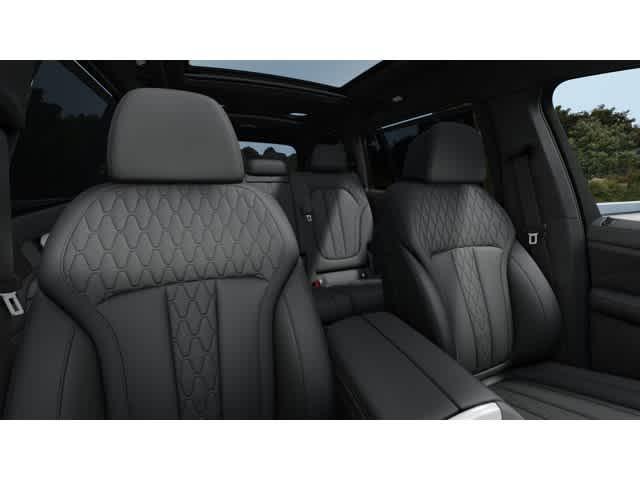new 2026 BMW X7 car, priced at $126,154