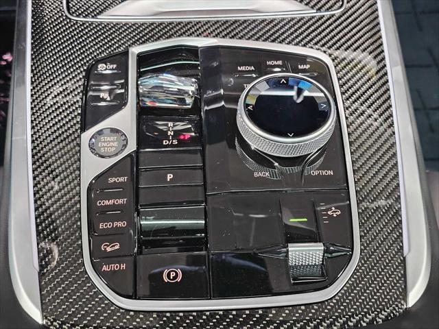new 2026 BMW X7 car, priced at $127,053