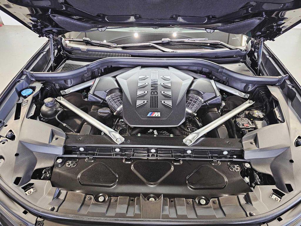 new 2026 BMW X7 car, priced at $126,154
