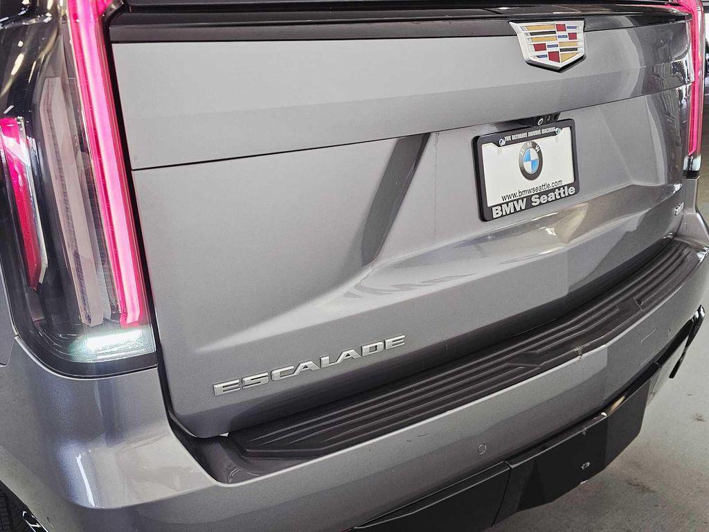used 2021 Cadillac Escalade ESV car, priced at $66,888