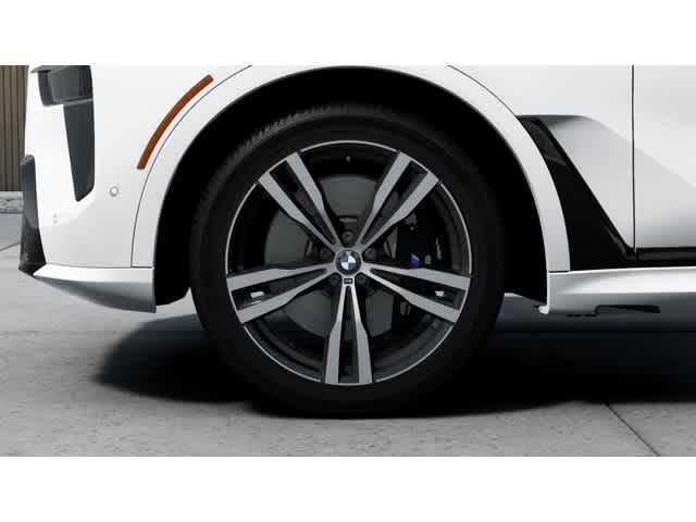 new 2025 BMW X7 car, priced at $97,550