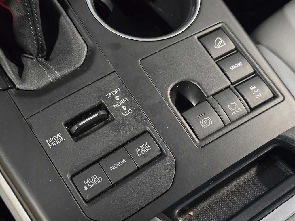 used 2023 Toyota Highlander car, priced at $38,888