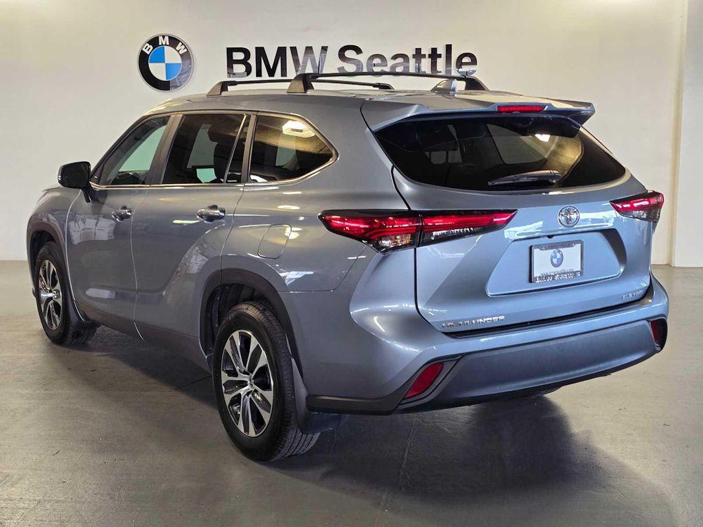 used 2023 Toyota Highlander car, priced at $38,888