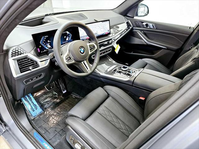 new 2025 BMW X7 car, priced at $126,515